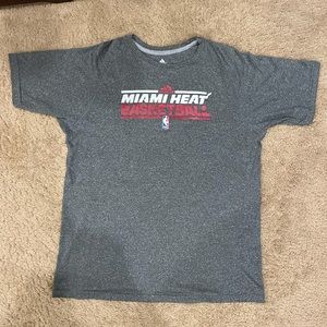 Adidas NBA Miami Heat Basketball Youth XL  Shirt.
